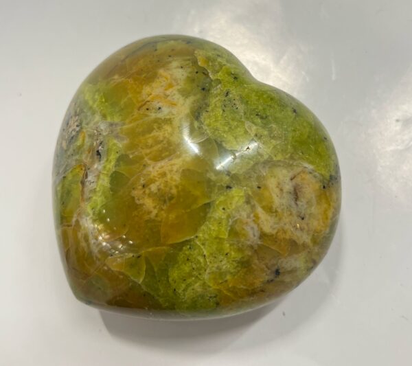 Chrysoprase Heart Shape(415.3g)