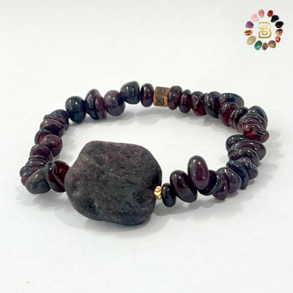 Garnet Chips Bracelet